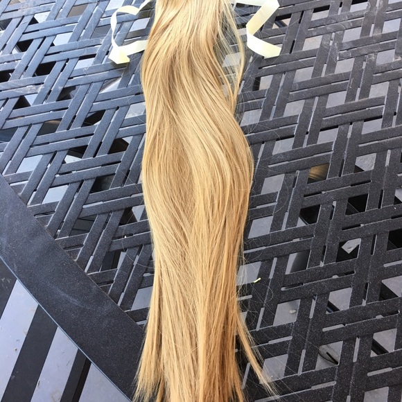 Blonde ponytail hair extension - Picture 4 of 8